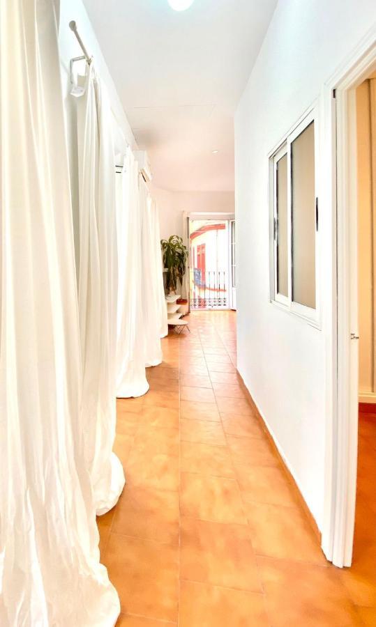 Comfortable Studio Old Town, Parking Optional 세비야 외부 사진