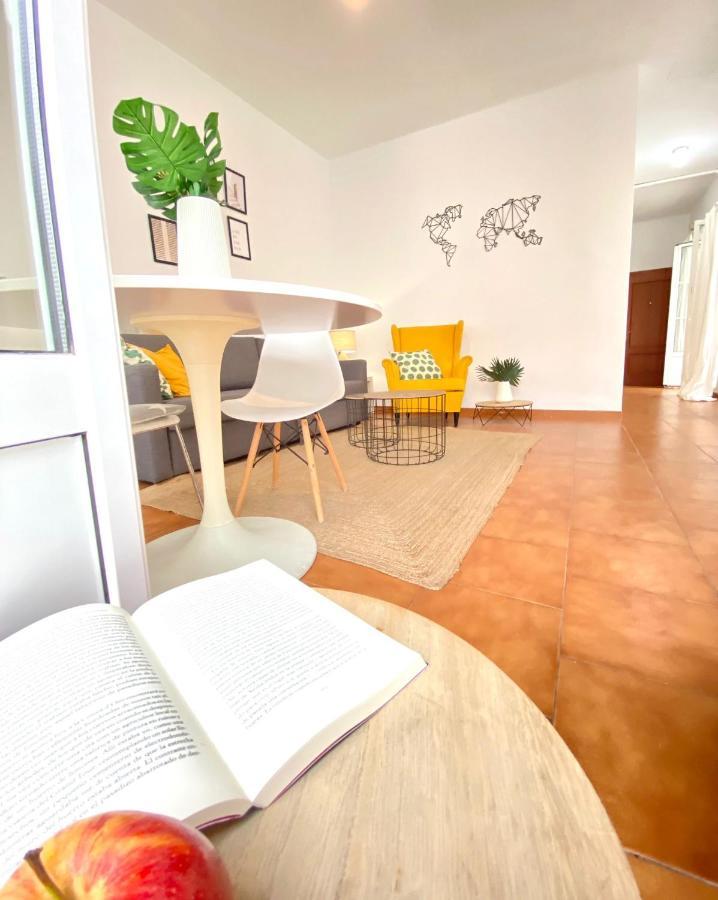 Comfortable Studio Old Town, Parking Optional 세비야 외부 사진