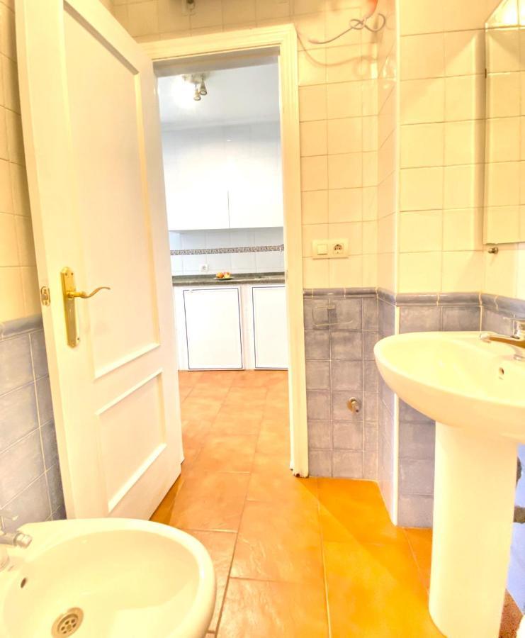 Comfortable Studio Old Town, Parking Optional 세비야 외부 사진